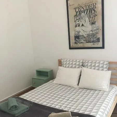 Guest house Pensao Rosinha Art Gallery House *