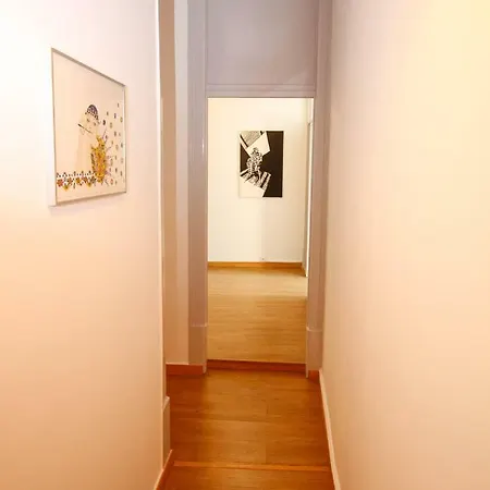 Pensao Rosinha Art Gallery House Lisbon