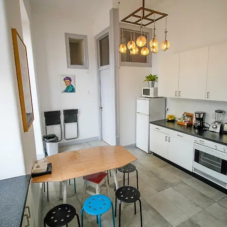 Pensao Rosinha Art Gallery House Guest house Lisbon